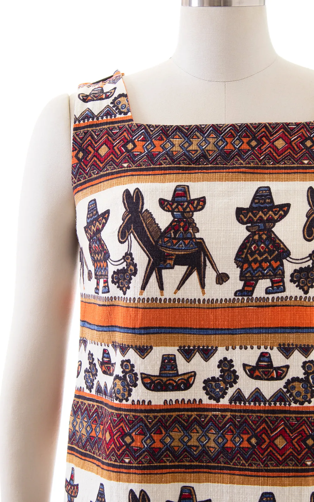1960s Mexican Novelty Print Shift Dress | small